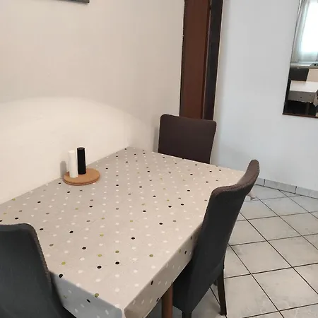 Stela 2 Lägenhet Povljana