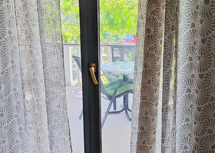 Stela 2 Appartement Povljana